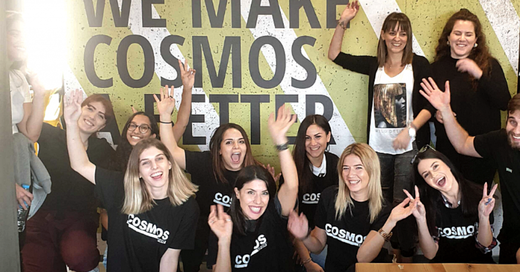 Οι COSMOS WOMEN καταλύτες στην Εταιρική Εξέλιξη & Δημιουργικότητα Οι COSMOS WOMEN καταλύτες στην Εταιρική Εξέλιξη & Δημιουργικότητα